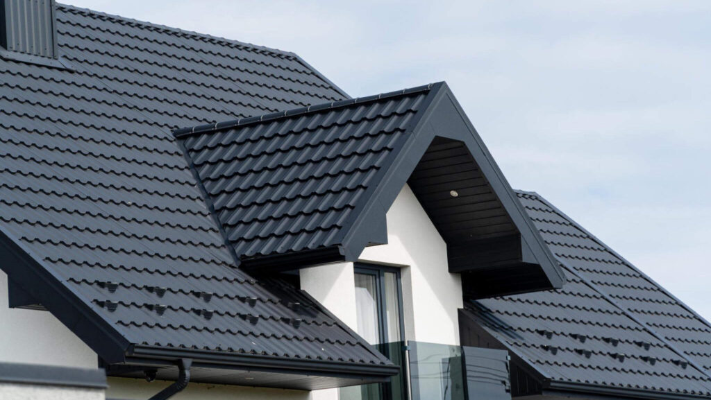 Metal-And-Shingle-Roof-Combination-featured-image